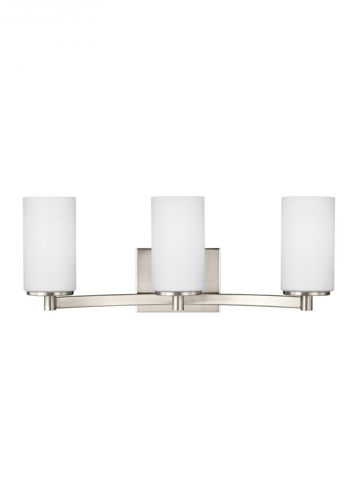 Hettinger transitional 3-light indoor dimmable bath vanity wall sconce in brushed nickel silver fini